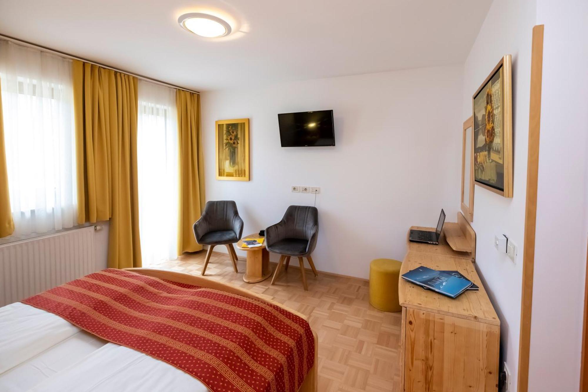 Art Hotel Kristal Бохинь Экстерьер фото