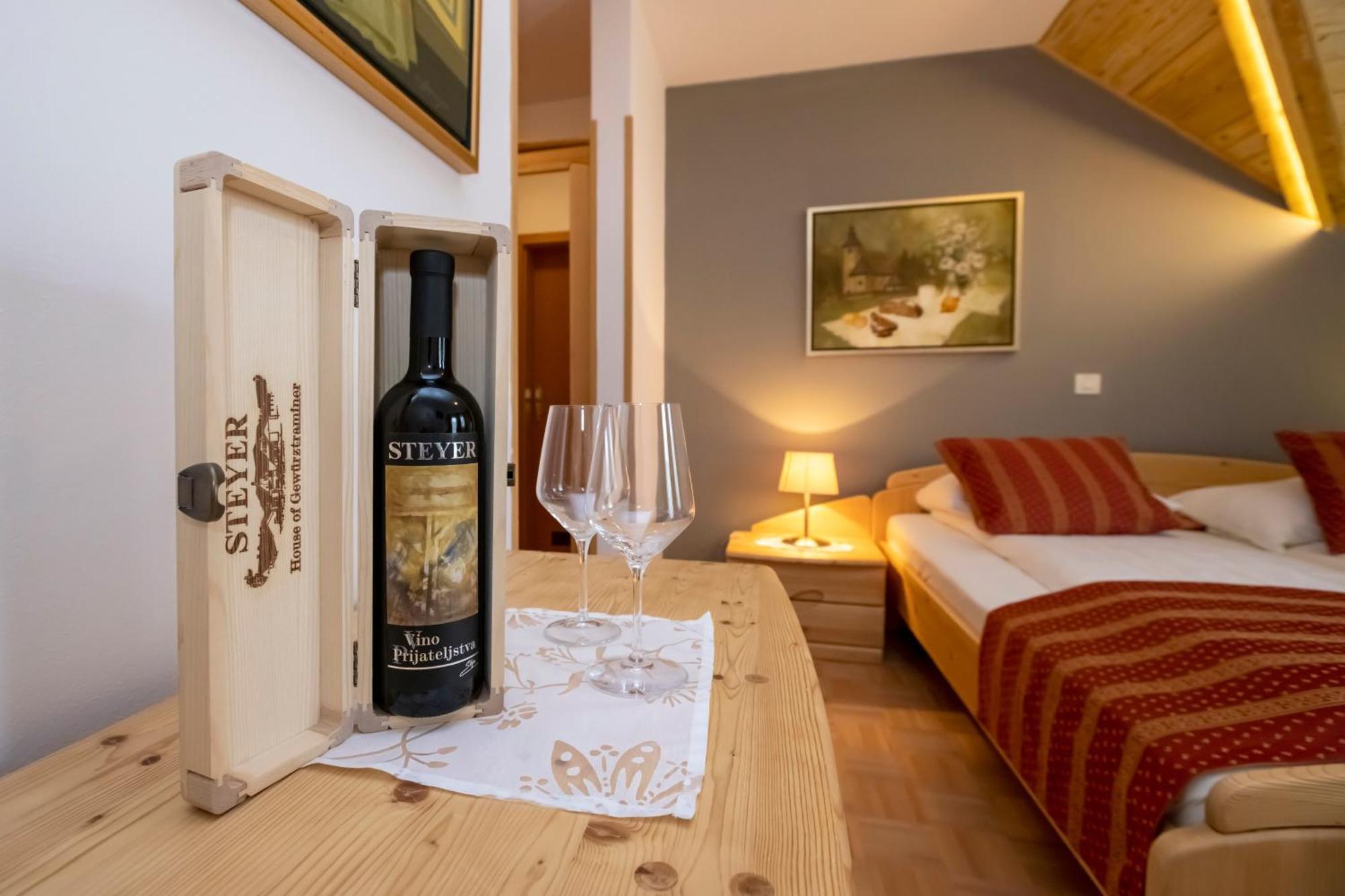 Art Hotel Kristal Бохинь Экстерьер фото